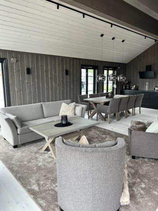 Ny Eksklusiv Hytte I Vradal Med Perfekt Beliggenhet- Alpin Og Ski Ngoại thất bức ảnh